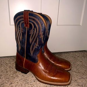 Men’s Western Boots, Ariat, size 11 EE, square toe